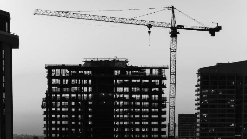 Servicios. Cimentación y estructura de obras